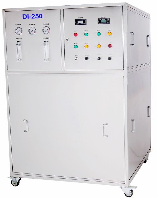250 L/H স্টেইনলেস স্টিল ফ্রেম deionized জল মেশিন 160L জল ট্যাংক ক্ষমতা DI জল মেশিন